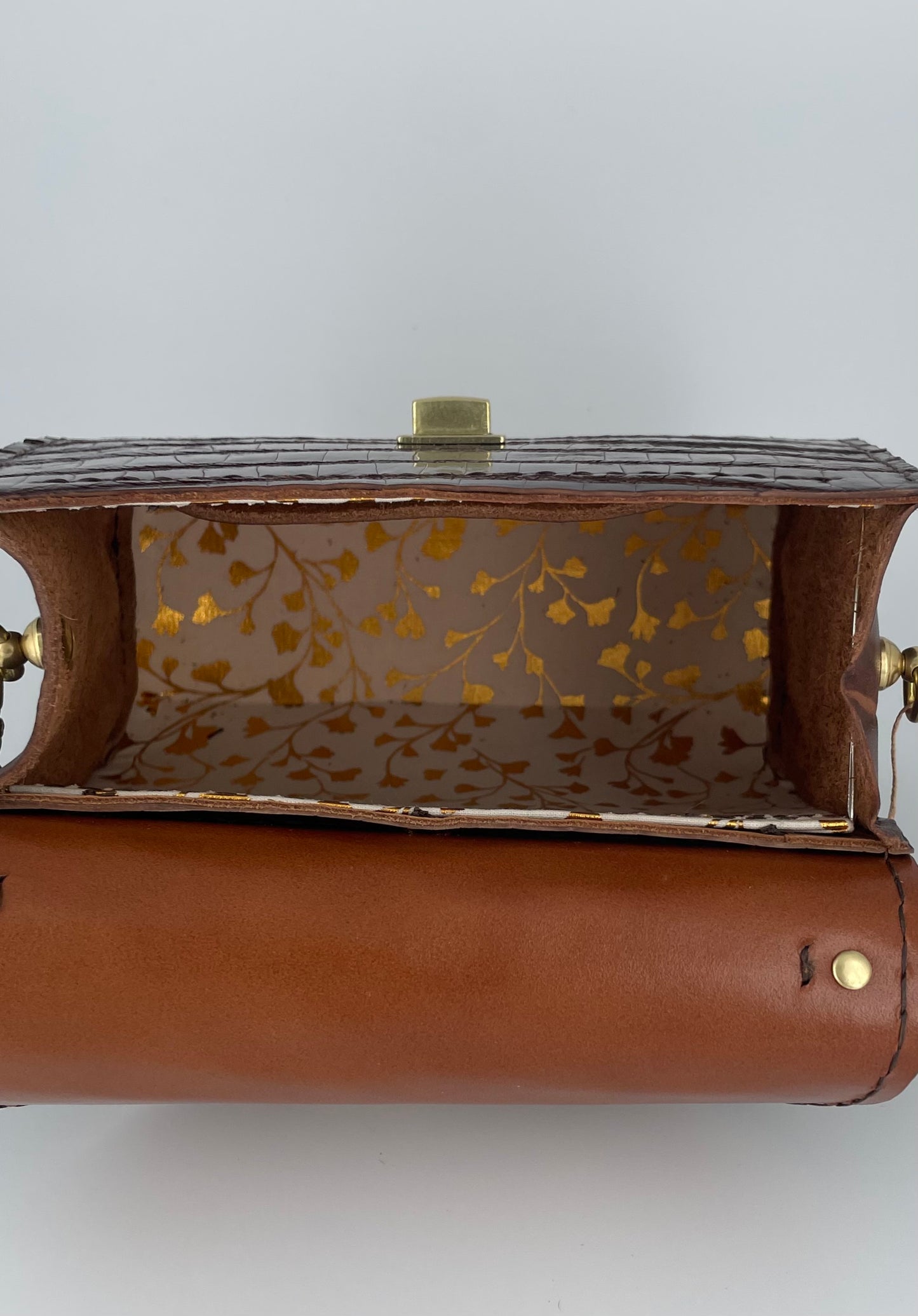 Small Handbag 100% Alligator Exterior