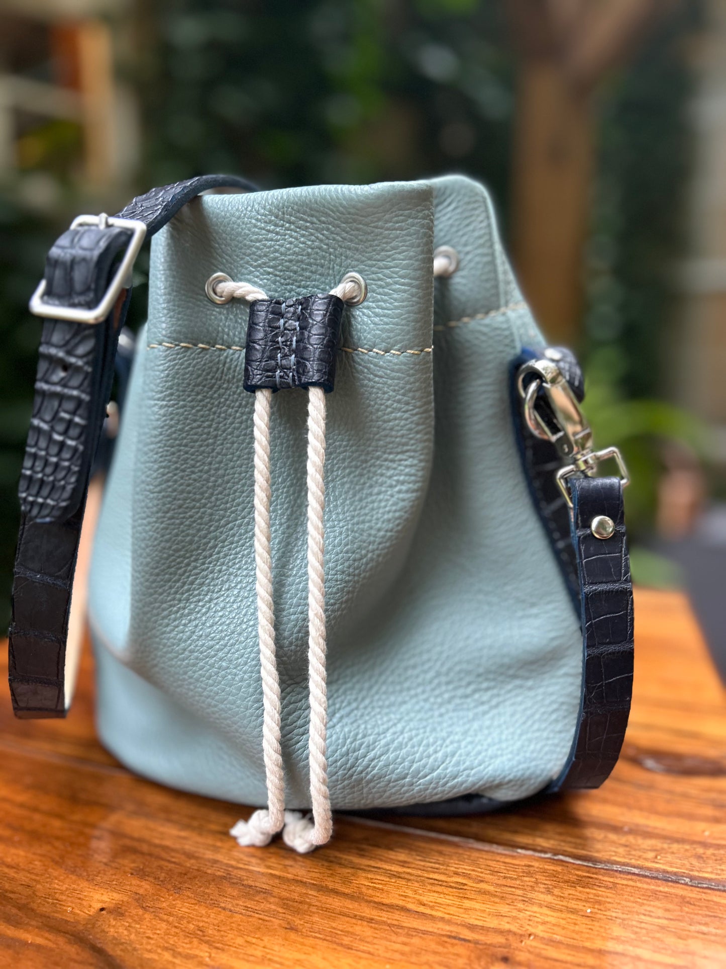 Alli Chic Bucket Bag
