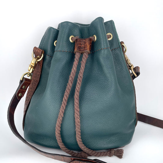 Alli Chic Bucket Bag