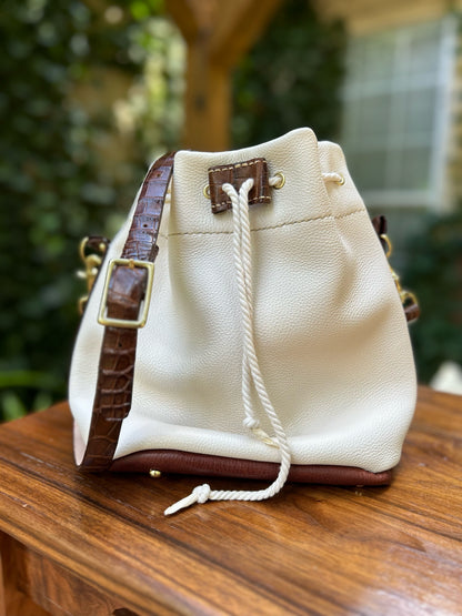 Alli Chic Bucket Bag